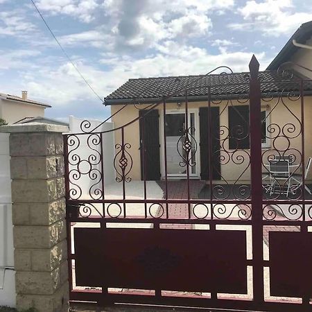 Ferienwohnung « Chez Nath Et Chris » Saint-André-de-Cubzac Exterior foto